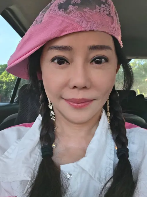 ▲狄鶯今日一早透過臉書發文，強調不受不實爆料影響。（圖／翻攝自狄鶯臉書）