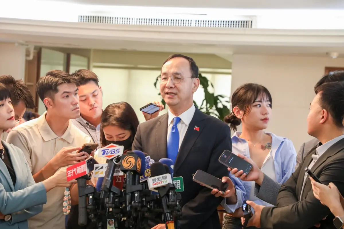 ▲國民黨現任主席朱立倫雖幾度宣布交棒，但外界仍有他並未把話說死的感覺。（圖／國民黨提供）