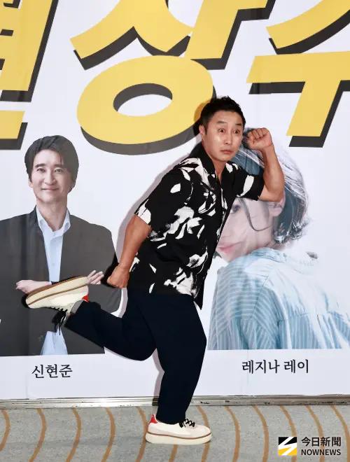 ▲韓國電影《懸賞令》參演演員為申鉉濬、金炳萬、裴優熙、雷嘉汭、綠茶（林埈永）、黃小柔。（圖／記者吳翊緁攝）