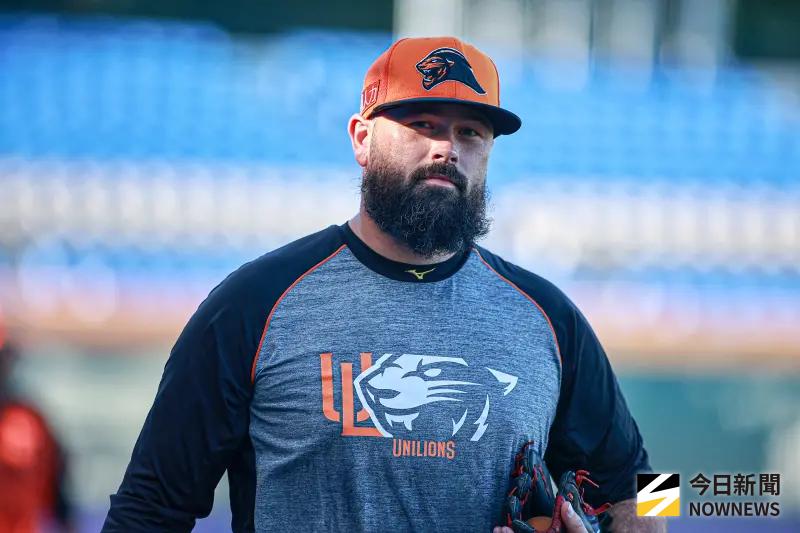 ▲統一獅洋投獅帝芬將在季後賽G1先發面對樂天桃猿，他表示，初登板碰上桃猿時，仍是調整階段。（圖／記者葉政勳攝 ,2025.08.29）