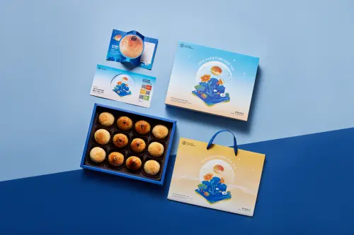 ▲不二糕餅2025中秋限定新包裝禮盒，以「月光社口」作為溝通主軸，9月7日上市。（圖／業者提供）