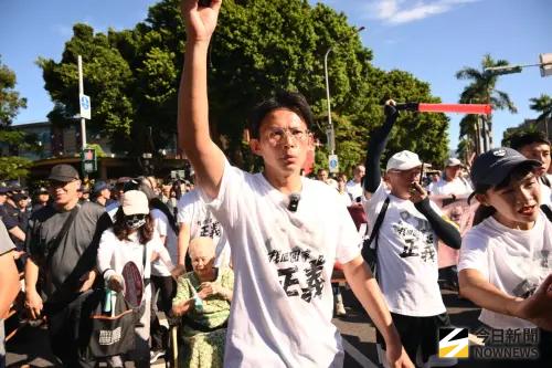 走讀與警爆衝突！綠批如黑道行徑　民眾黨反嗆：漠視民意侵害人權
