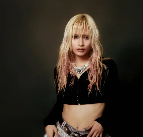 ▲ＷalkerLand早餐生活節邀請到11組藝人表演，包含最近竄起有「台灣版怪奇比莉」（Billie Eilish）封號的JUD 陳泳希。（圖／ＷalkerLand提供）