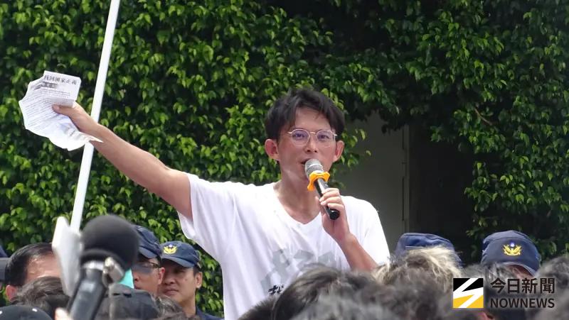    <p>▲民眾黨主席國黃國昌要求總統府釋放柯文哲。（圖／記者呂炯昌攝，2025.08.30）</p>     