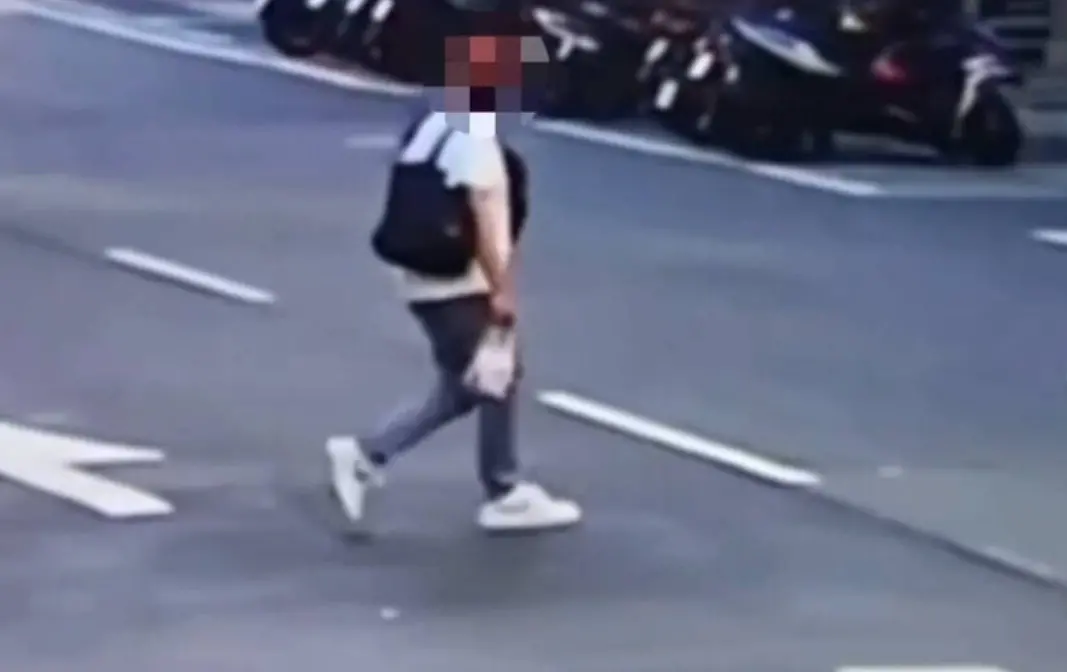男子凌晨闖東區20分鐘連偷2家服飾店 行竊完買早餐囂張畫面曝光