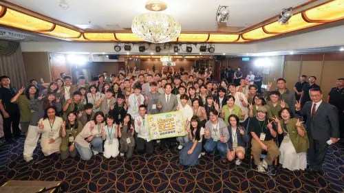 ▲民進黨進行「2025國務青旗艦營－Nice to 民主」最後一天課程。（圖／民進黨提供）