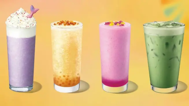 ▲星巴克表示9月開學不Blue「買一送一」好友分享日咖啡優惠連喝3天，最便宜大杯美式咖啡57.5元起、星冰樂72.5元爽喝，16款菜單價格一覽。路易莎「85折可寄杯」，家長記得調整開鬧鐘。（圖／翻攝自星巴克官網）