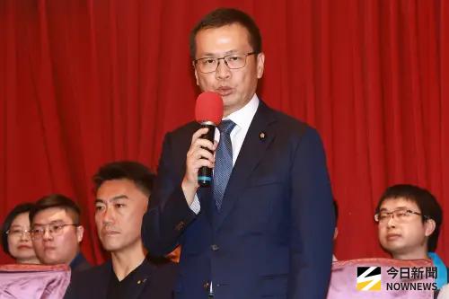 拚選黨主席！羅智強再出書募款　自曝上一本「已捐1200萬」
