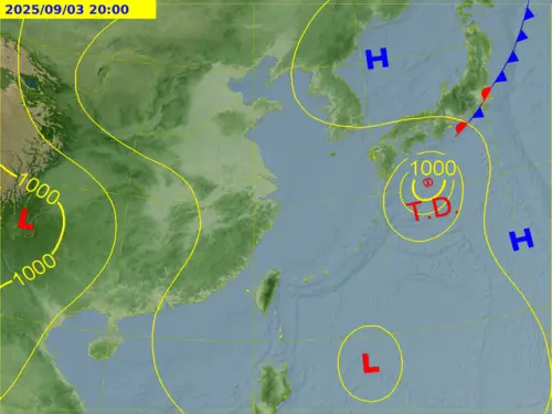▲熱帶擾動，未來路徑會一路向北，往日本方向移動，週二、週三（9/2至9/3）移動到琉球附近時，不排除有增強為颱風的可能。（圖／中央氣象署cwa.gov.tw）