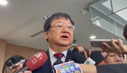 擔任衛福部長最後一天！邱泰源稱沒有不捨　平常心、快樂過每一天
