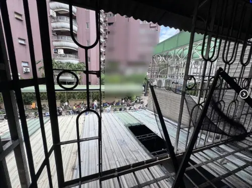 ▲家用鐵窗裝設需有活動式「開口」。（圖／高雄市政府消防局）