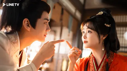 ▲《賢婿》潘毅鴻飾演「蕭寧」與飾演公主的朱容君（右）商業聯盟賣奶茶。（圖／LINE TV提供）