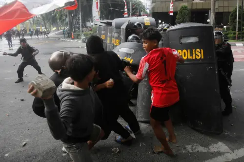 印尼抗議升級！普拉伯沃臨時取消訪中　沈榮欽點出民怨核心
