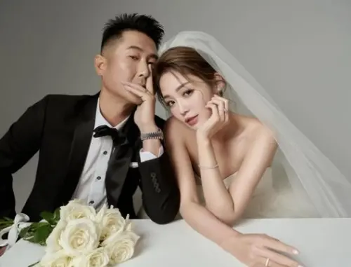 林千又千萬婚禮後突曬婚紗照！老公摘墨鏡首露臉　甜喊：終於幸福
