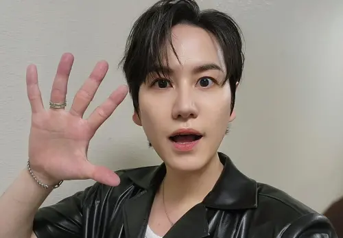 圭賢差點因車禍不能唱歌！醫生要求喉嚨開刀　爸爸保住他歌手生涯
