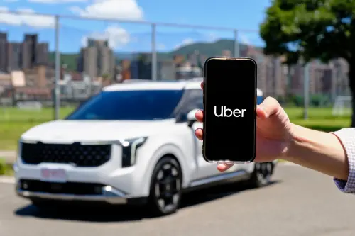 ▲Uber將於1日下午14時起啟動為期一個月的「北投短程文化體驗」，將以限定期間、限定範圍方式，提供免費機車短程移動體驗選項。（圖／Uber提供）