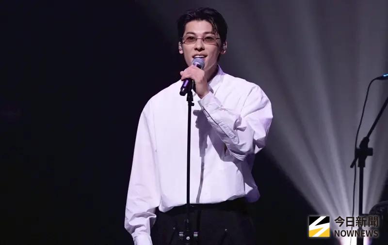 ▲許光漢退伍後首開唱，驚喜現身「JAM JAM ASIA亞洲音樂節」，時隔2年合體落日飛車，一起獻唱多首歌曲，其中，主唱國國還揭開他私下真面目。（圖／記者嚴俊強攝）