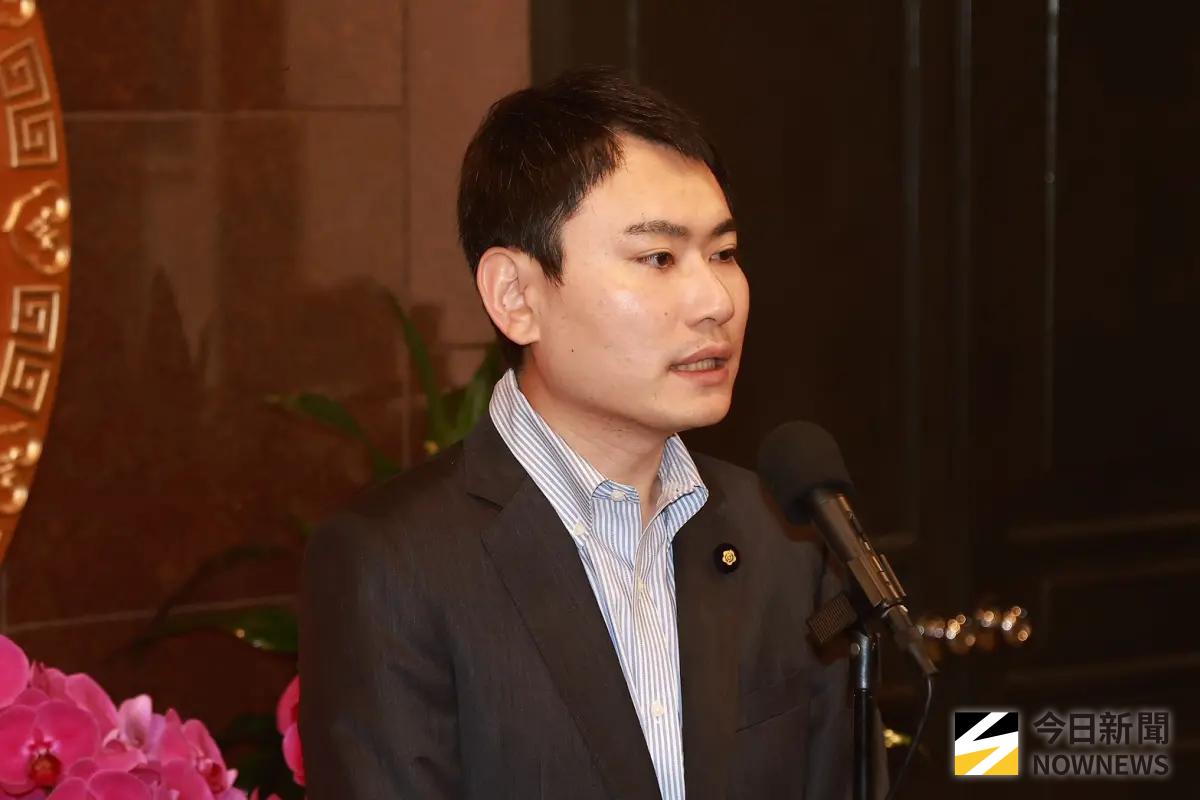 ▲趙少康批評中國介入黨魁選舉，陳冠廷籲朝野團結一致對外，應合作建立預警與反制機制，把此事件成為台灣強化民主韌性的契機。（圖／記者葉政勳攝）