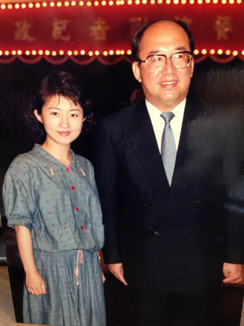    ▲盧秀燕年輕時採訪當時的台北市長吳伯雄。（圖／翻攝盧秀燕臉書，2025.09.01）  