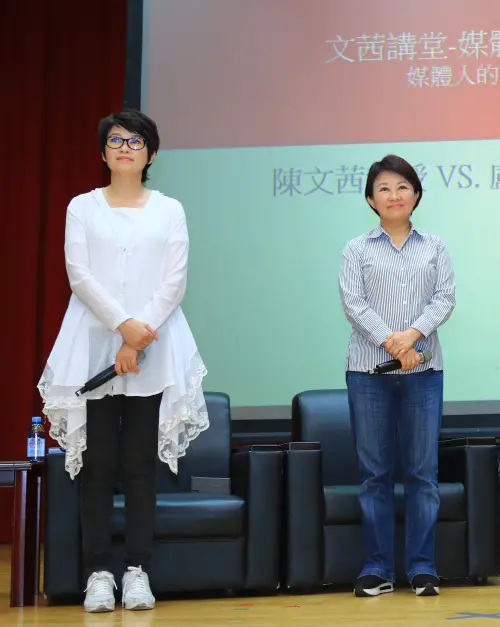 ▲盧秀燕、盧秀芳姊妹一個轉換跑道從政，一個繼續留在媒體發展。（資料畫面）