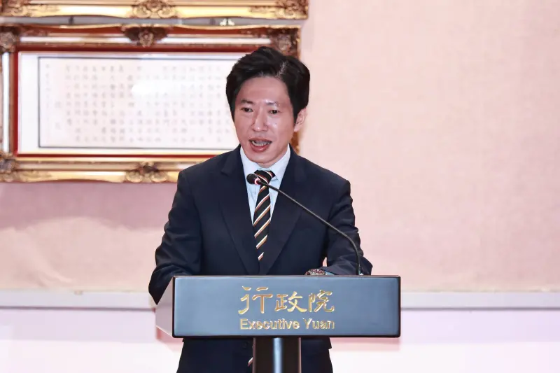 ▲張惇涵今日出席行政院秘書長交接典禮，強調自己會做好控球後衛角色，貫徹總統賴清德交付三項任務。（圖／記者吳翊緁攝，2025.09.01）