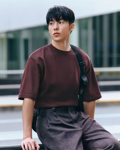 ▲UNIQLO邀請許光漢擔任15周年品牌大使，釋出首波形象大片。（圖／UNIQLO提供）