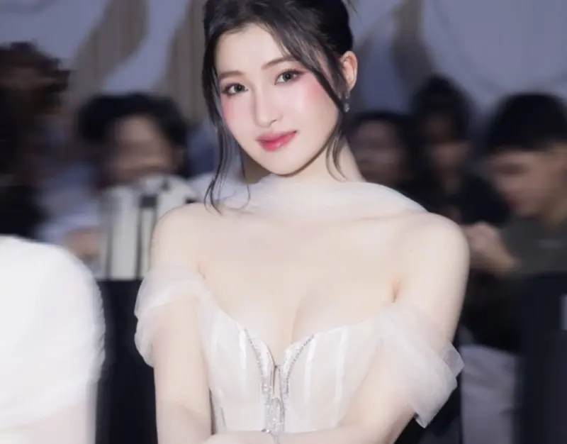 ▲越南前「世界小姐越南」（Miss World Vietnam 2022）季軍范氏芳兒將嫁給越南首富之子。（圖／翻攝自臉書）