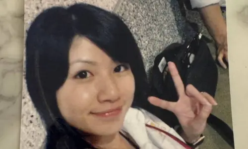 40歲李千娜曝學生時期嫩照！招牌笑容零變化　粉絲驚：更像女兒了
