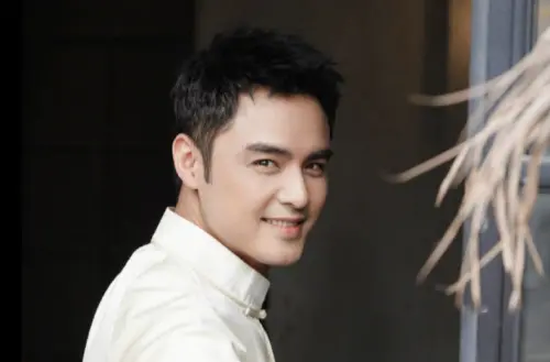 直播賺更多！明道小紅書「陪睡」一夜進帳2億　他分享成功1關鍵
