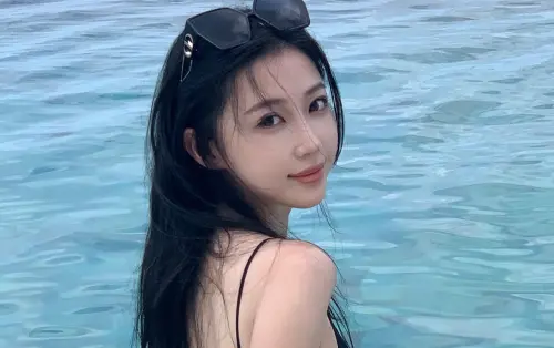 潘瑋柏小13歲嫩妻撞臉虞書欣！曬超辣泳裝美照　他第一反應曝光
