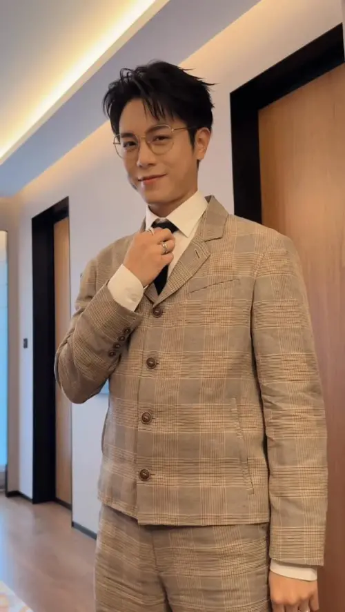 ▲韋禮安結婚以後，廣告、代言跟尾牙活動接不停。（圖／翻攝自韋禮安IG@weibirdmusic）