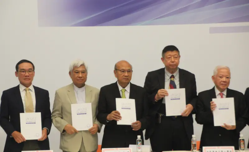 ▲全國工業總會今（2）日發表2025白皮書，面對美國加徵關稅、地緣衝突加劇等狀況，提出四大當務之急。（圖／記者鍾泓良攝影）