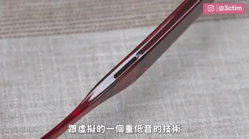 ▲VIVE Eagle鏡腳上設置著開放式的耳機，廖阿輝也認為，VIVE Eagle耳機的聲音表現以智慧眼鏡來說，表現相當亮眼。（圖／HTC官網）