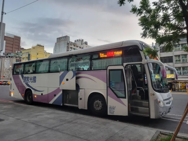 ▲近期國光客運兩階段退出14條路線，公路局透露，國光客運擬再退出6條路線。（圖／國光客運提供）