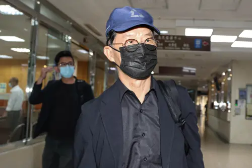 不背鍋等同「不正訊問」？柯文哲搶幫彭振聲代言　挨轟：鬧夠了沒
