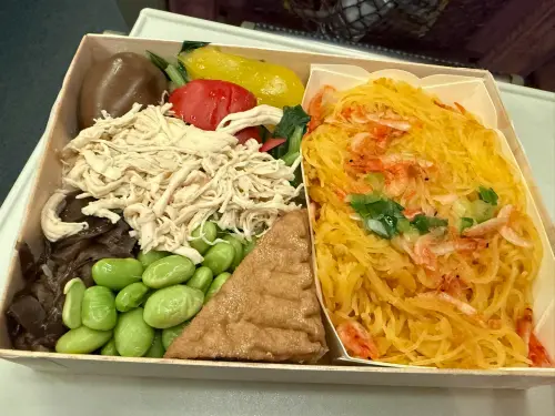 李明川品嚐「高鐵便當」後大驚豔　向台鐵便當致歉：抱歉我變心了
