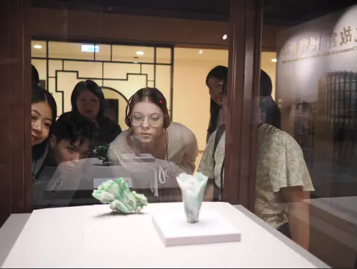 故宮攜手高教國際合作基金會　讓國際用文化學華語
