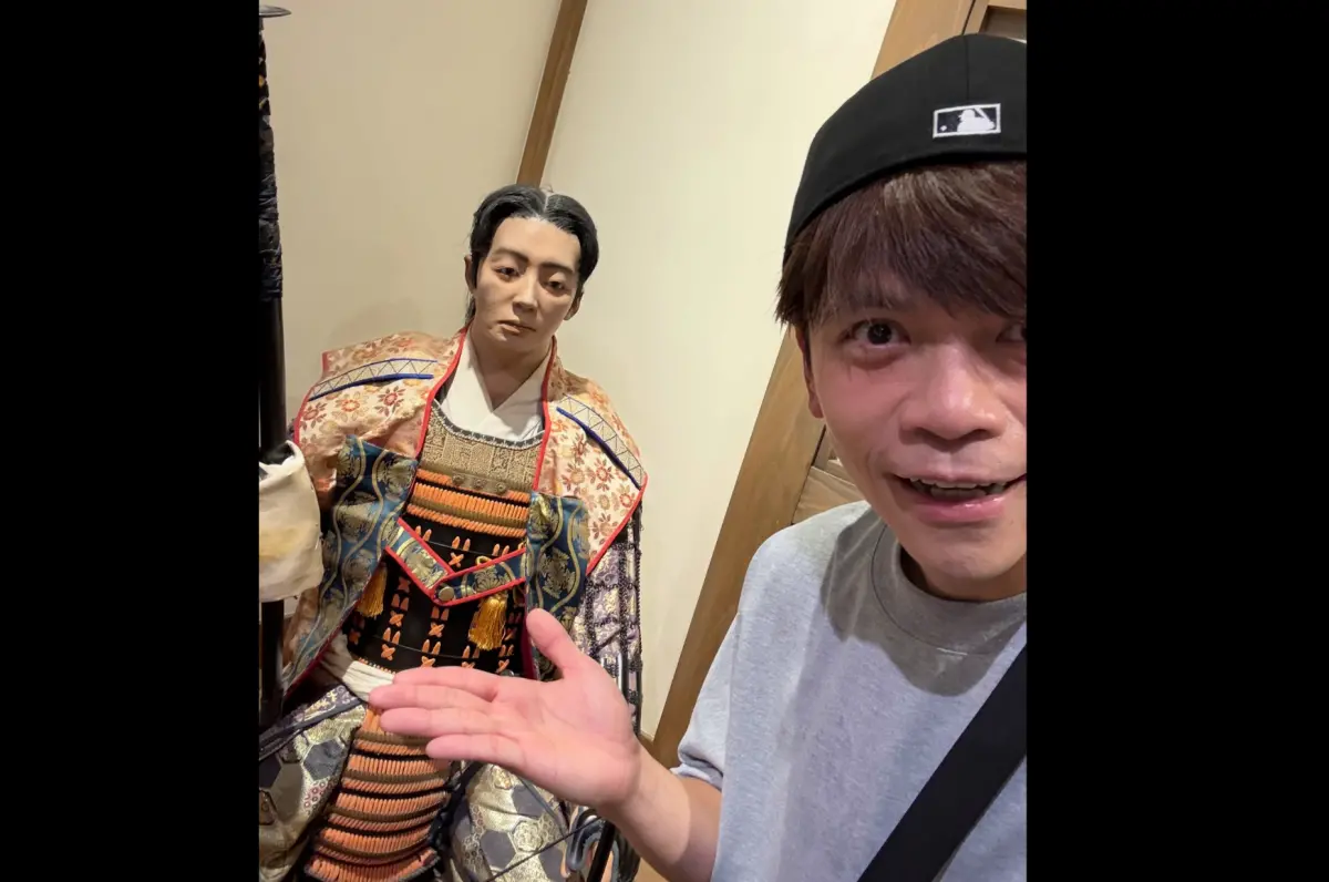 ▲蔡阿嘎分享一張神似總統賴清德的武士照片，引起網友討論。（圖／蔡阿嘎threads）