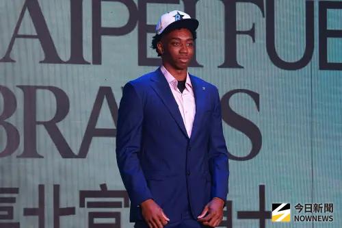 ▲PLG2025新人選秀會，選秀探花由富邦勇士選擇虎尾科技大學畢業的外籍生喬納森。（圖／記者葉政勳攝 ,2025.09.02）