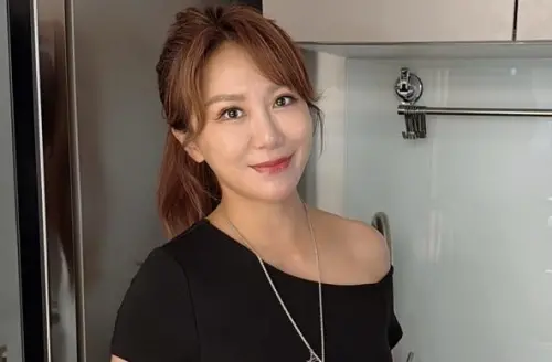 佩甄兒女開學命運大不同！女兒坐專車兒子搭公車　粉絲笑：撿來的
