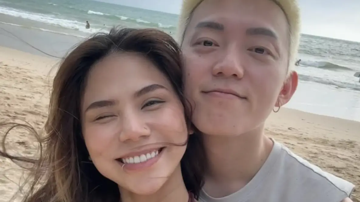 ▲YouTuber蕾菈（左）今（2）日宣布離婚湯宇，早在其18歲時就結婚過，並育有1女，不幸捉姦對方出軌，心死斬斷關係，蕾菈的坎坷情路，如今因與湯宇離婚，再度掀起話題。（圖／翻攝自蕾菈IG＠la.112814）