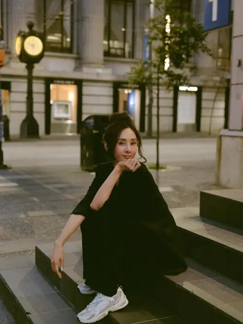 ▲2011年以〈Top Girl〉創下800瀏覽的歌手G.NA，因為爆出賣淫自毀前程。（圖／G.NA IG@G.NA 지나 (Official YouTube Channel YouTube）