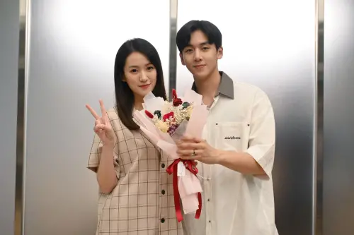 ▲葛兆恩（右）特別邀請姊姊葛宸羽客串演出，近年活躍於短劇領域的她，專程返台力挺弟弟。（圖／結果娛樂提供）