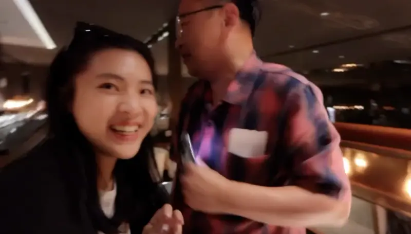 ▲國民黨立委徐巧芯2日晚間在機場巧遇民進黨立委王義川。（圖／翻攝自徐巧芯Threads）