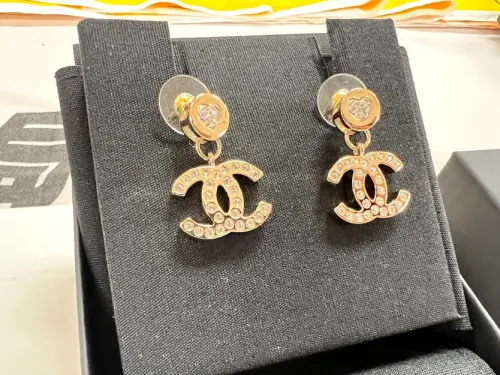 ▲山寨香奈爾當禮物。（圖／警方提供）