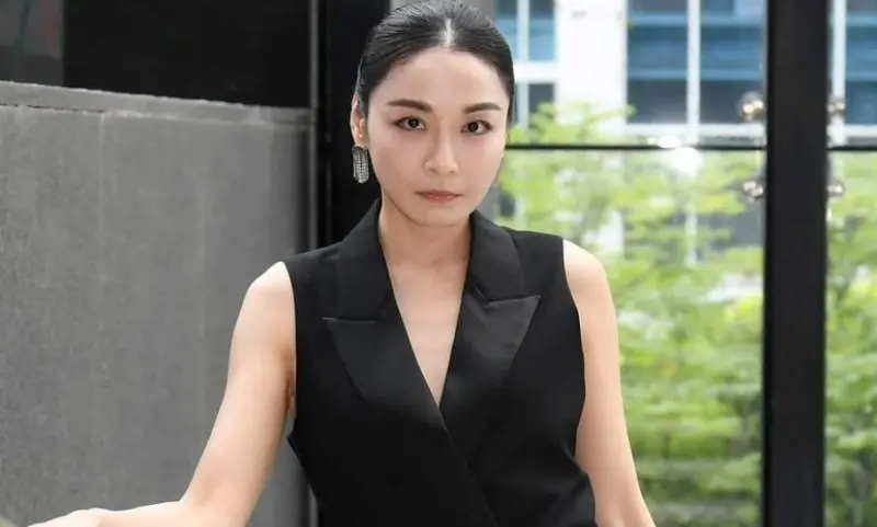 ▲江祖平今（3）日再度發文曝光性侵犯的長相與本名，還怒揭對方：每天都在現場找人愛愛，而對方似乎拿爸爸當作靠山。（圖／江祖平Fans World FB）