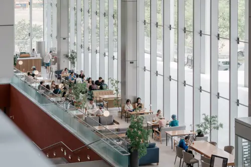 ▲國家檔案館試營運首日，湧現近3千人次入館。（圖／國家發展委員會）