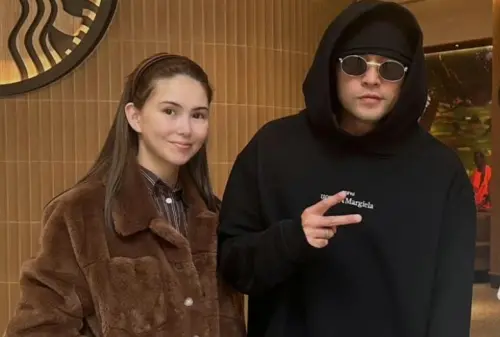 周杰倫夫妻澳洲約會被目擊！昆凌素顏出鏡　1亮點遭粉絲猜懷孕了
