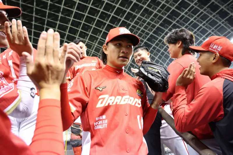 ▲味全龍徐若熙對樂天桃猿繳出7局無安打好投，但退場後球隊遭逆轉，勝投也隨之飛走。（圖／味全龍提供）