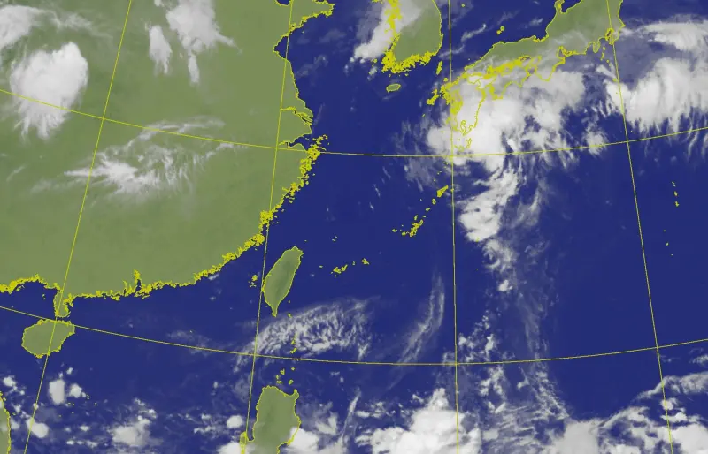 ▲琵琶颱風於今（4）日凌晨生成，中央氣象署表示，今明路徑將朝日本九州至四國移動。氣象專家吳德榮則提醒，台灣明日後天有機會出現38度高溫，週日起連4天則因水氣增多有雨。（圖／中央氣象署cwa.gov.tw）